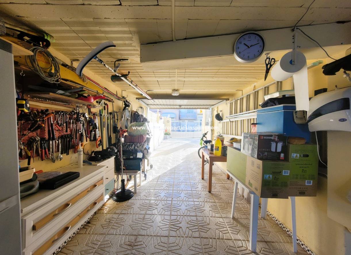 Wiederverkauf - Freistehendes Haus - La Marina - Urbanización La Marina