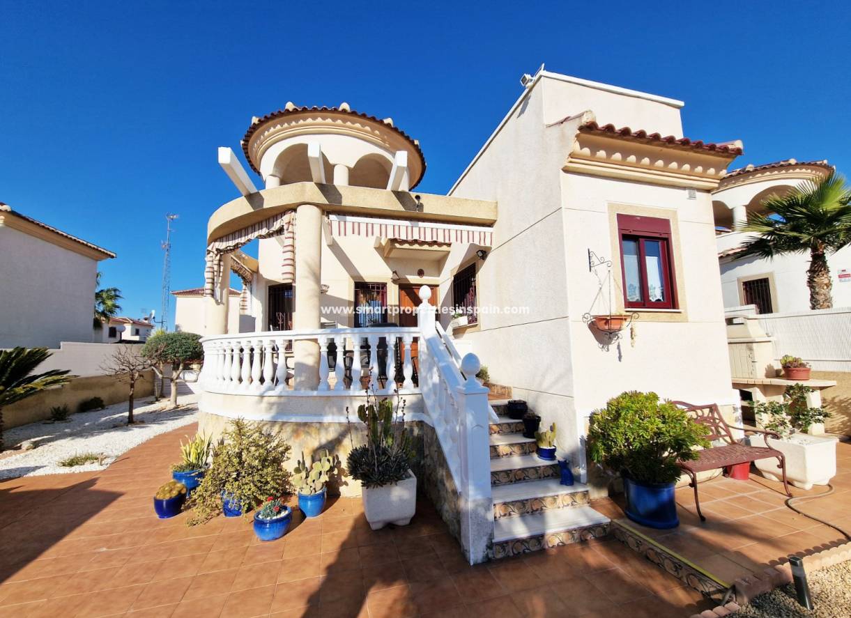 Wiederverkauf - Freistehendes Haus - La Marina - Urbanización La Marina