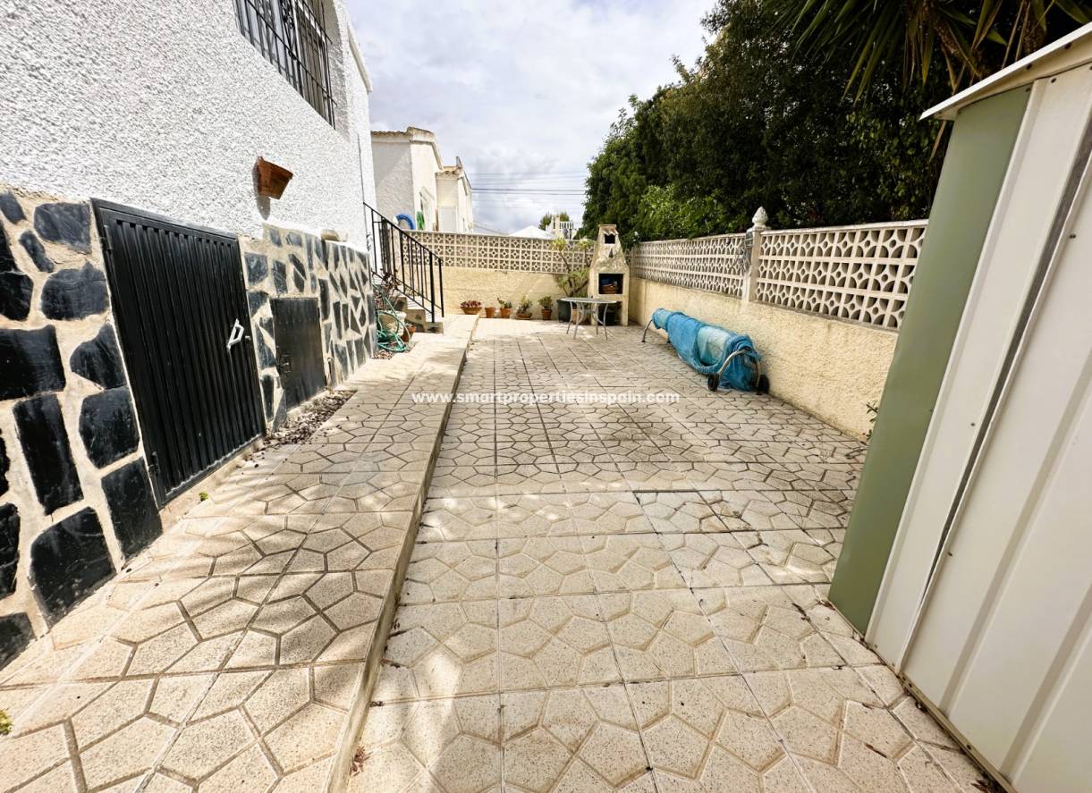 Wiederverkauf - Freistehendes Haus - La Marina - Urbanización La Marina