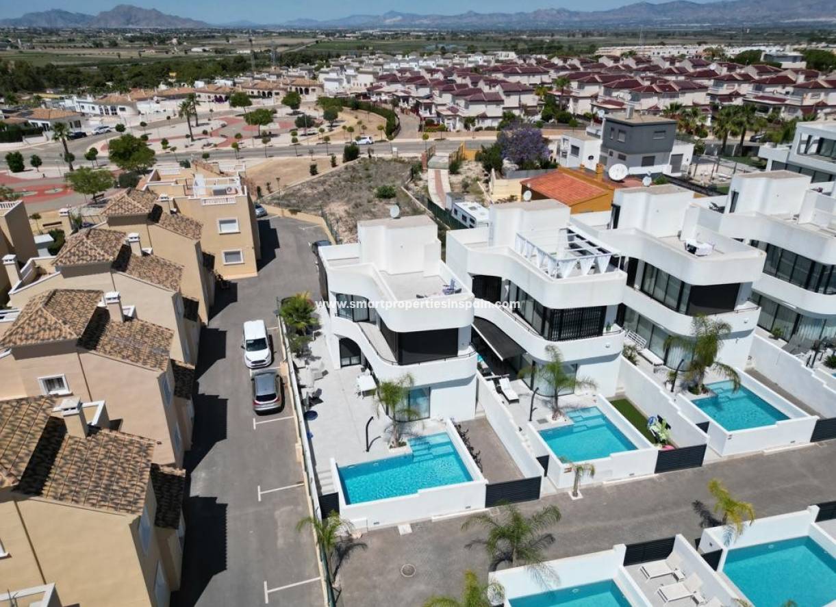 Wiederverkauf - Freistehendes Haus - La Marina - Urbanización La Marina