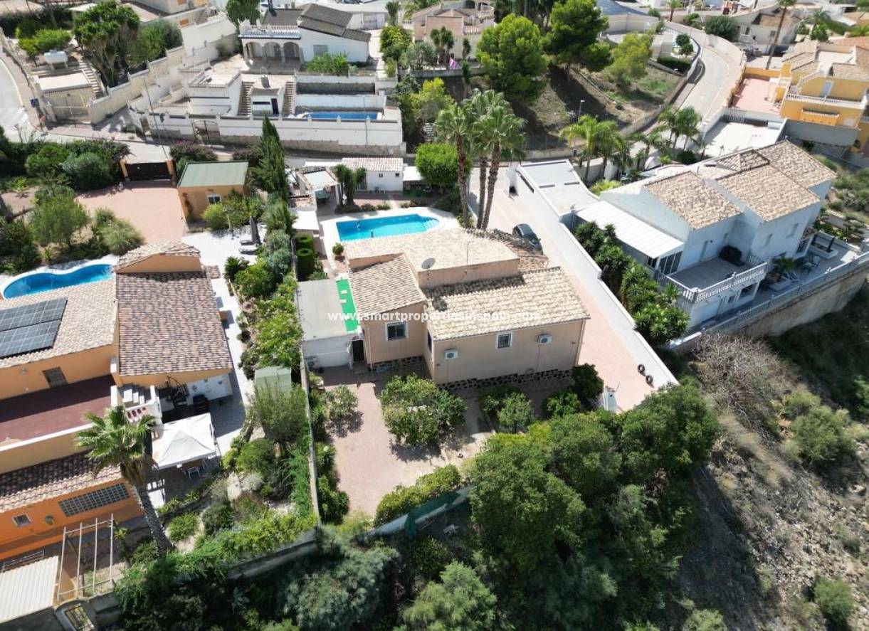 Wiederverkauf - Freistehendes Haus - La Marina - Urbanización La Marina