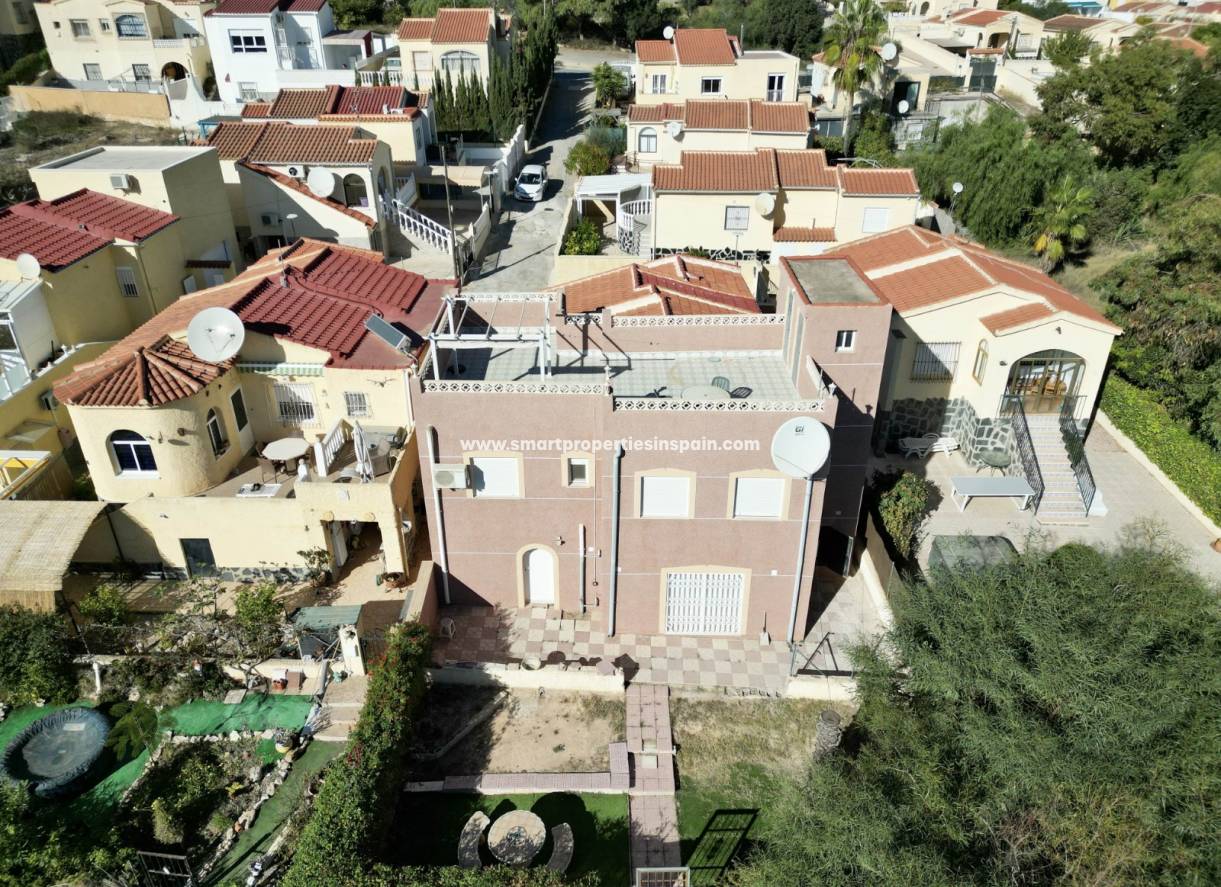 Wiederverkauf - Freistehendes Haus - La Marina - Urbanización La Marina