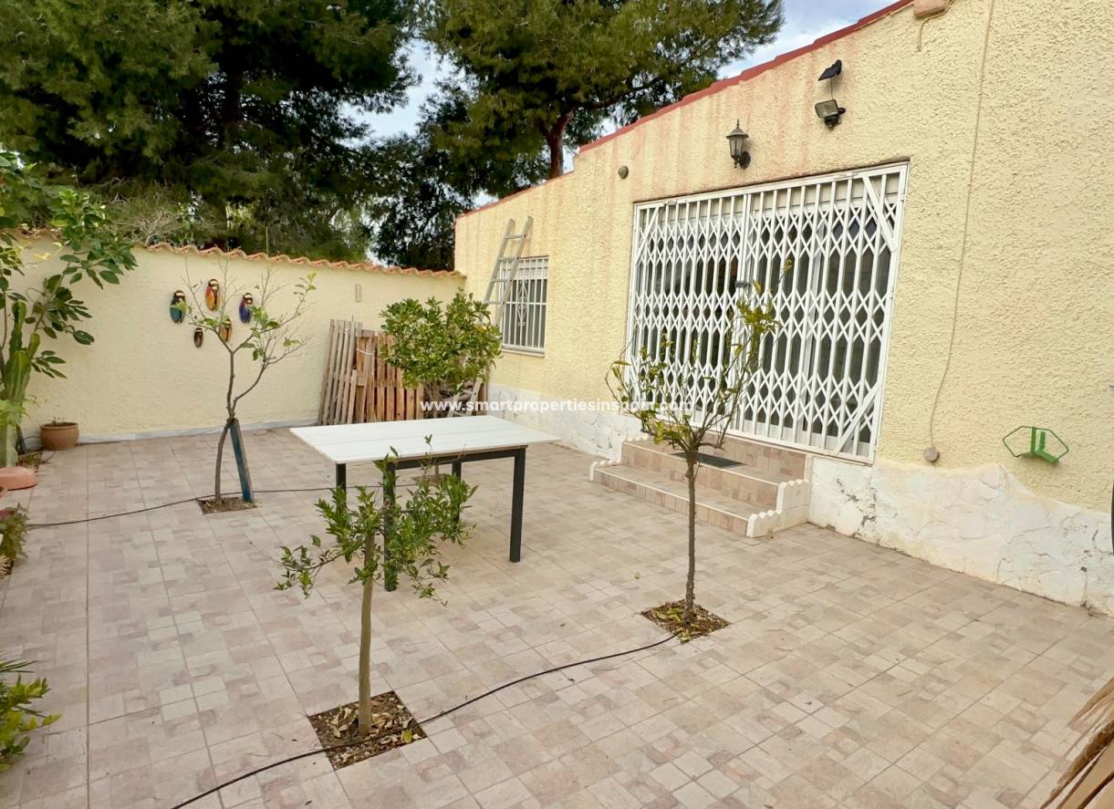 Wiederverkauf - Freistehendes Haus - La Marina - Urbanización La Marina
