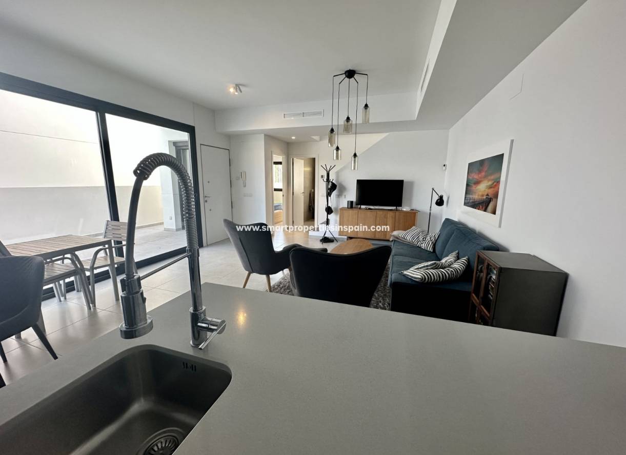 Wiederverkauf - Freistehendes Haus - La Marina - Urbanización La Marina