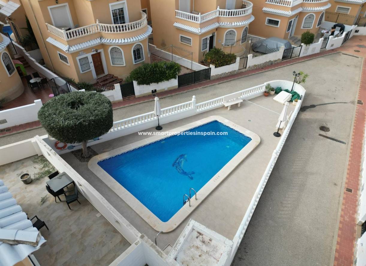 Wiederverkauf - Freistehendes Haus - La Marina - Urbanización La Marina