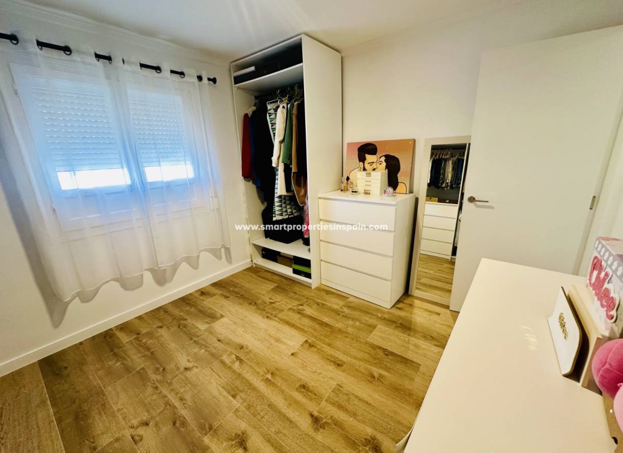 Wiederverkauf - Freistehendes Haus - La Marina - Urbanización La Marina