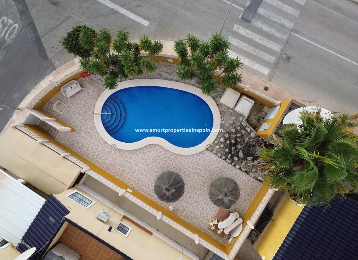 Wiederverkauf - Freistehendes Haus - La Marina - Urbanización La Marina