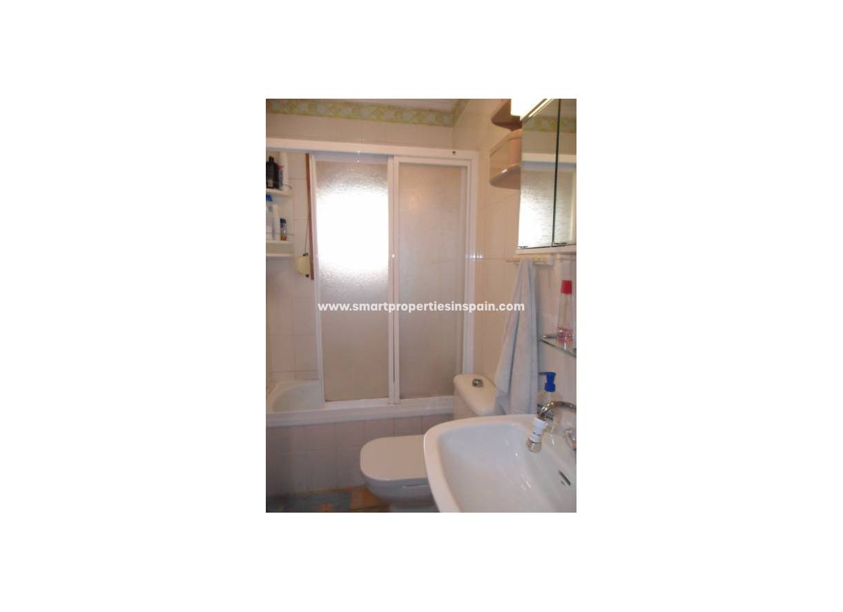 Wiederverkauf - Freistehendes Haus - La Marina - Urbanización La Marina