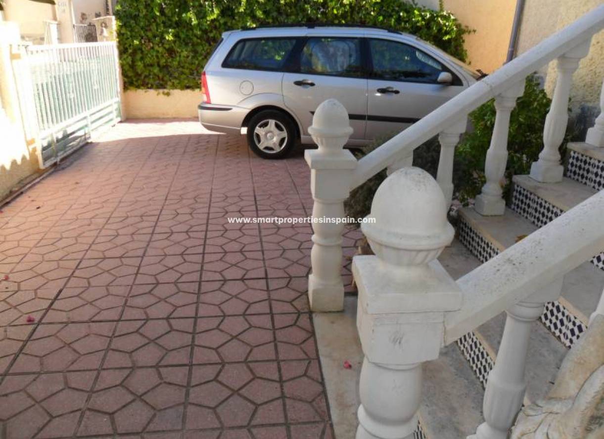 Wiederverkauf - Freistehendes Haus - La Marina - Urbanización La Marina