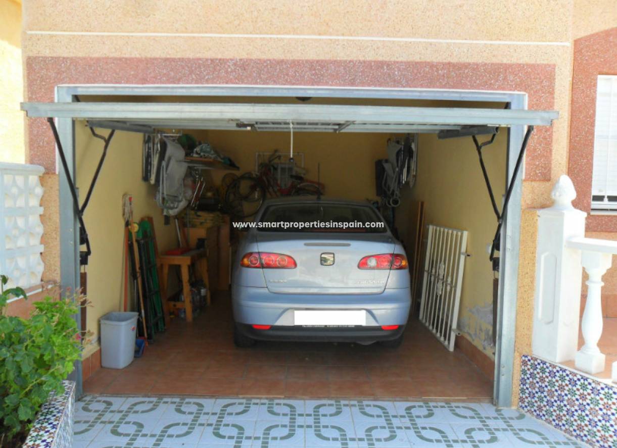 Wiederverkauf - Freistehendes Haus - La Marina - Urbanización La Marina