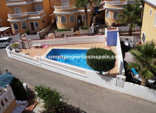 Wiederverkauf - Freistehendes Haus - La Marina - Urbanización La Marina