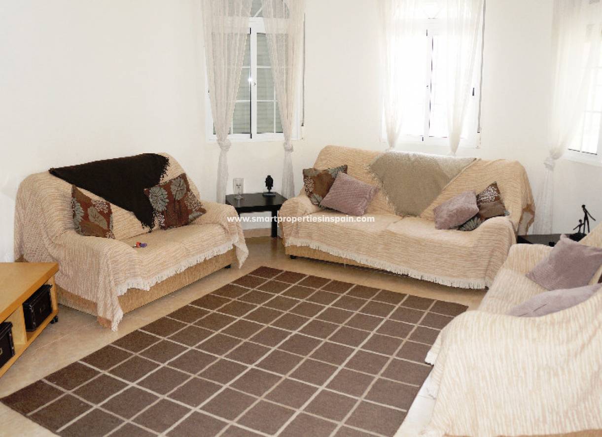 Wiederverkauf - Freistehendes Haus - La Marina - Urbanización La Marina