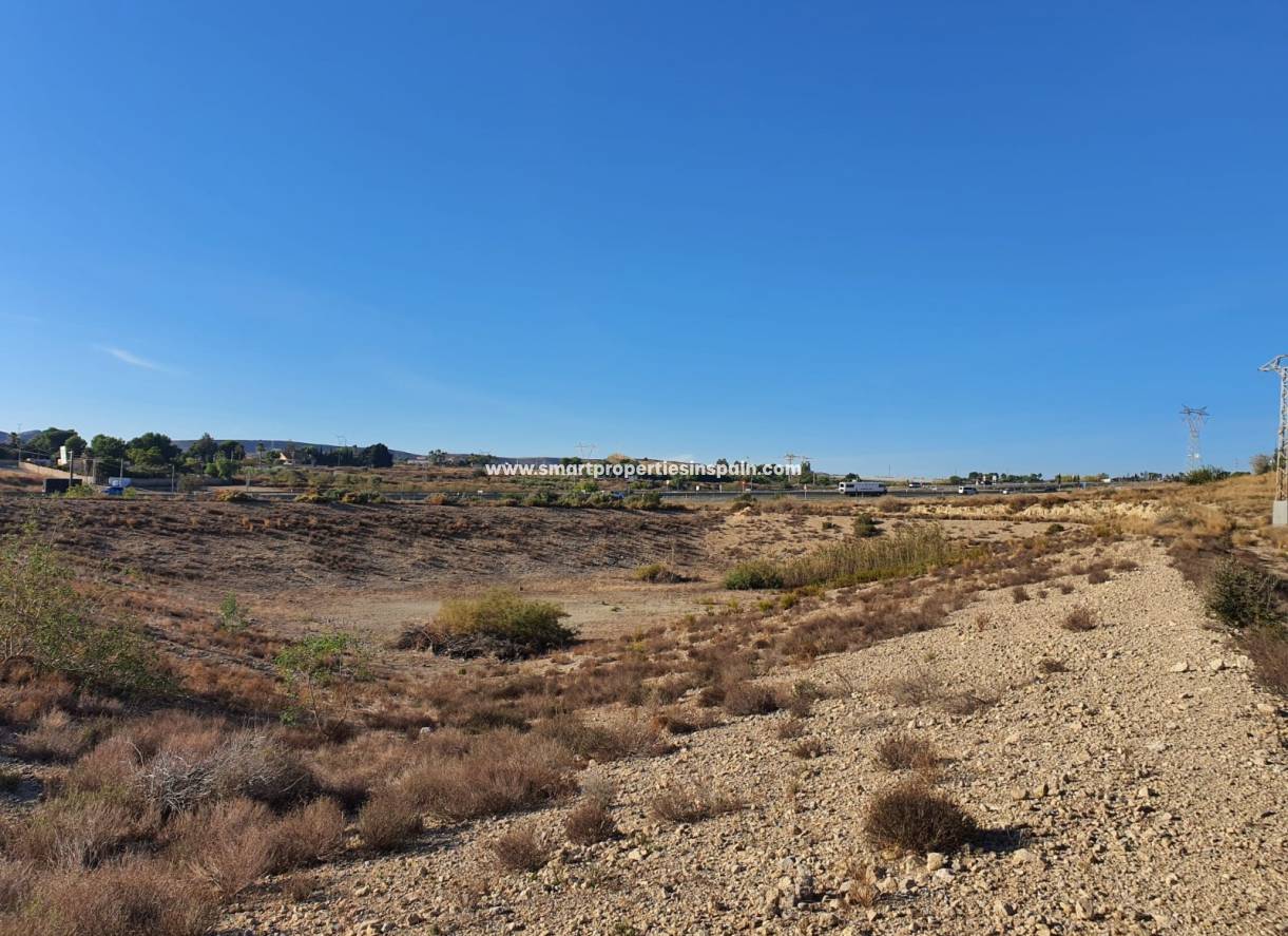 Wiederverkauf - Grundstuck - Alicante
