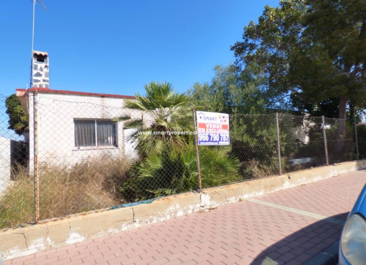 Wiederverkauf - Grundstuck - La Marina - Urbanización La Marina