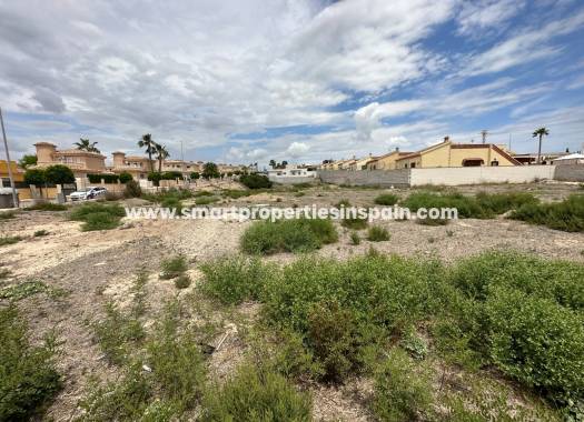 Wiederverkauf - Grundstuck - La Marina - Urbanización La Marina