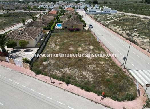 Wiederverkauf - Grundstuck - La Marina - Urbanización La Marina