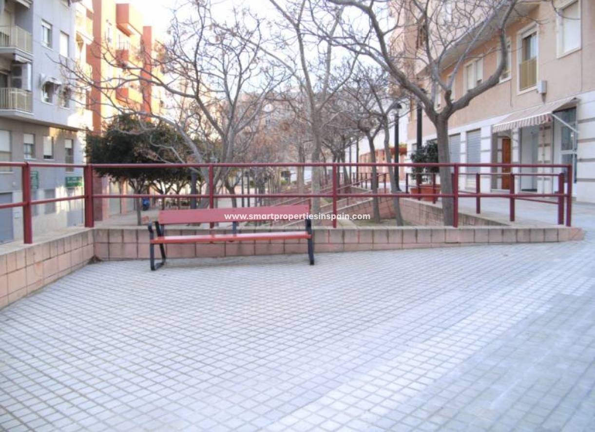 Wiederverkauf - kommerziell - La Marina - La Marina Village