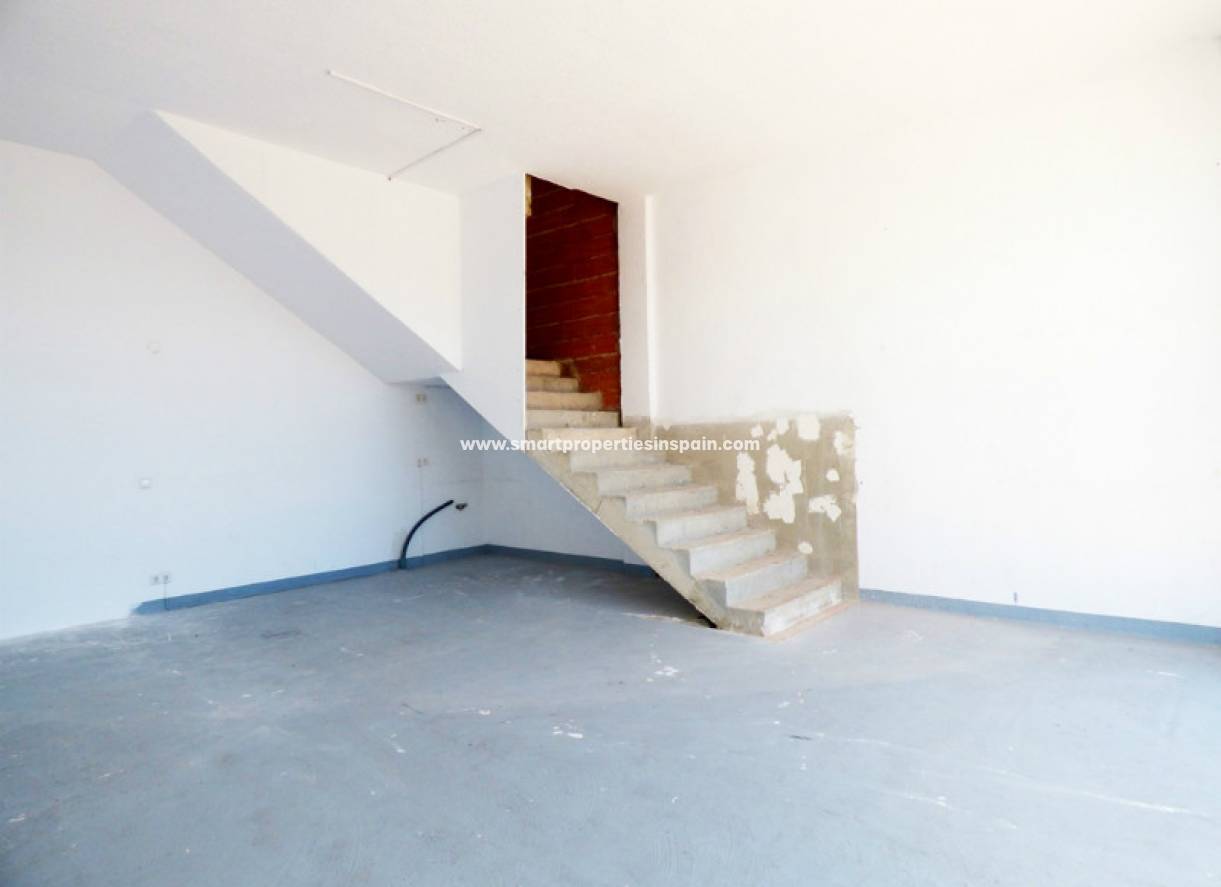 Wiederverkauf - kommerziell - La Marina - Urbanización La Marina