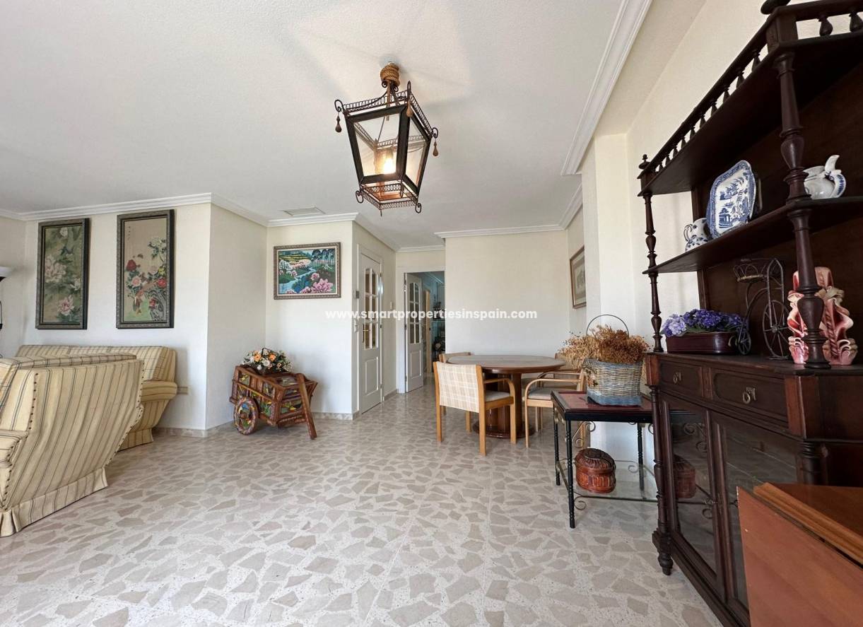 Wiederverkauf - kommerziell - La Marina - Urbanización La Marina