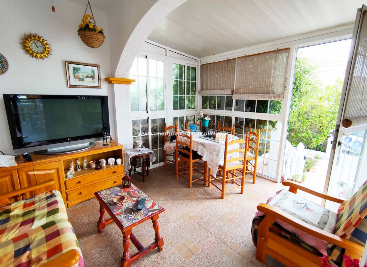 Wiederverkauf - Quad Villa - La Marina - Urbanización La Marina