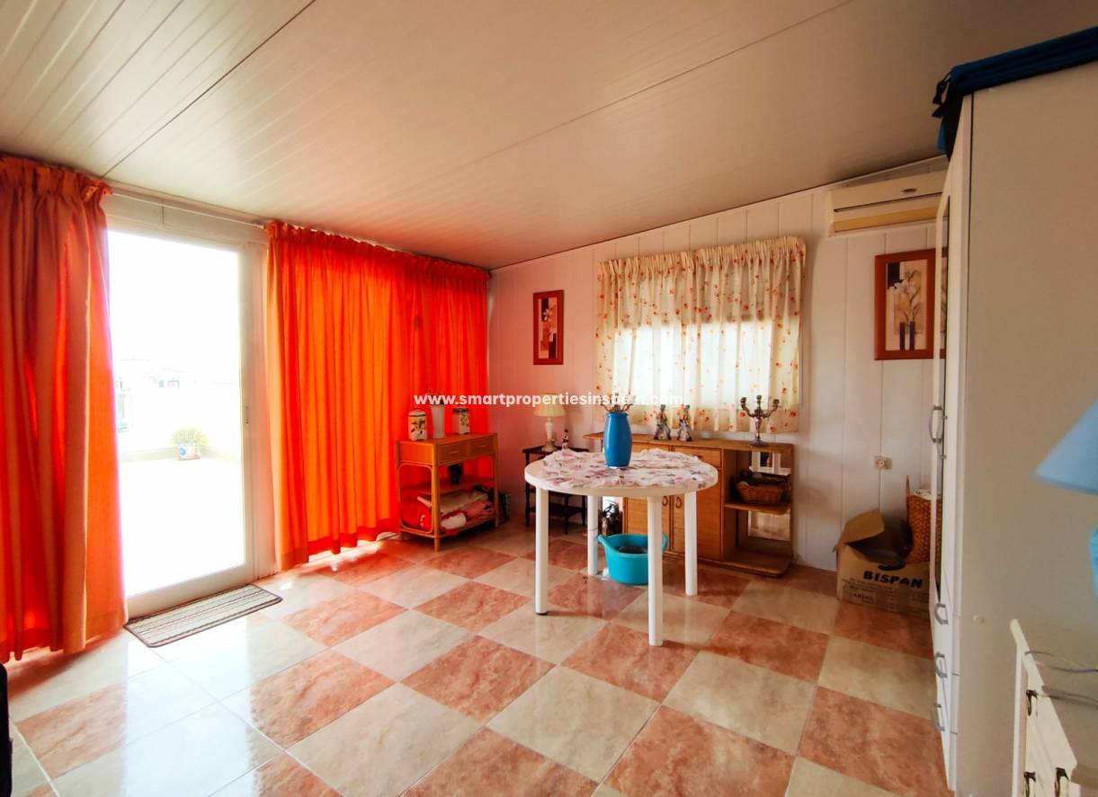 Wiederverkauf - Quad Villa - La Marina - Urbanización La Marina
