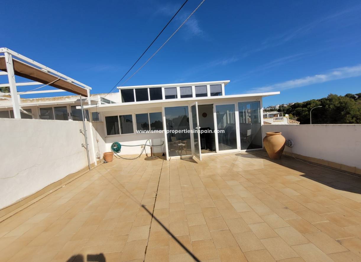 Wiederverkauf - Quad Villa - La Marina - Urbanización La Marina