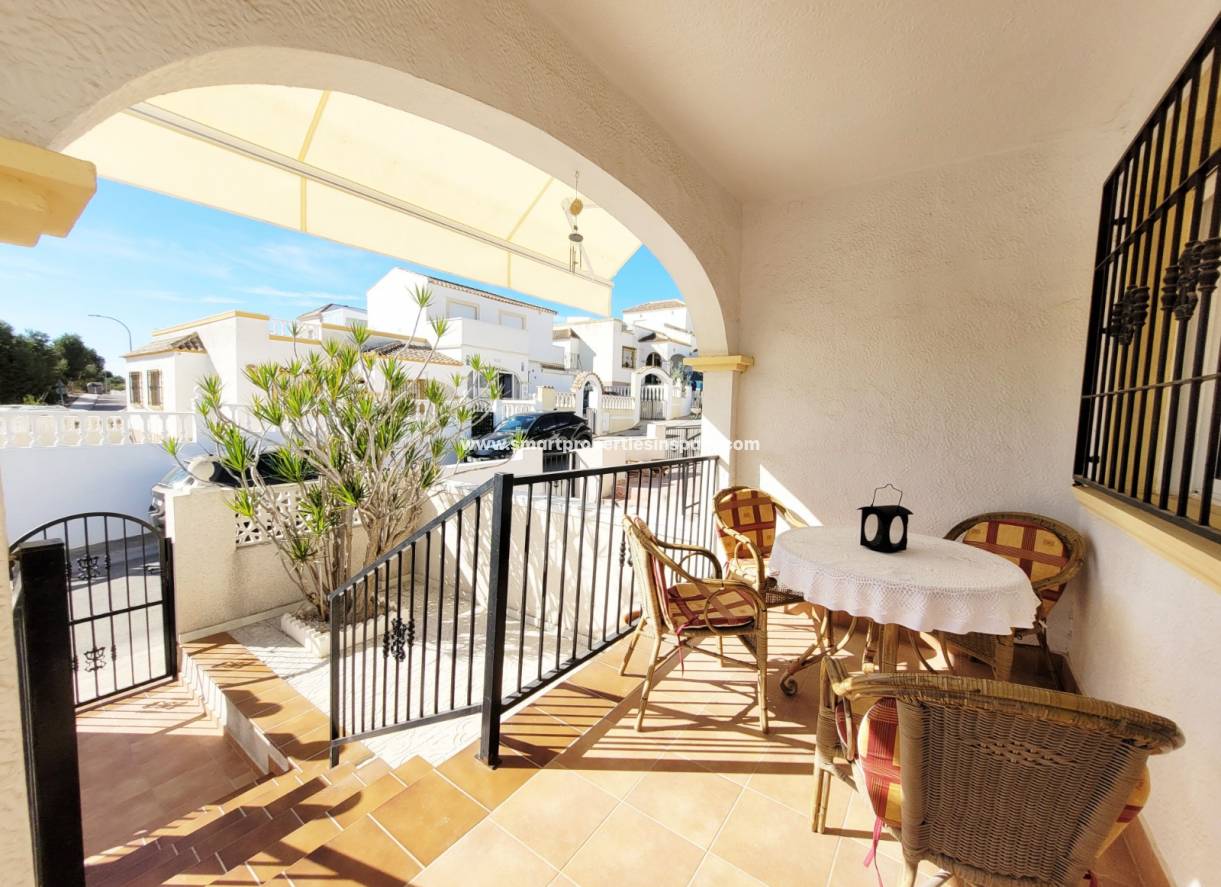 Wiederverkauf - Quad Villa - La Marina - Urbanización La Marina