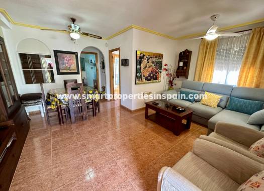 Wiederverkauf - Quad Villa - La Marina - Urbanización La Marina
