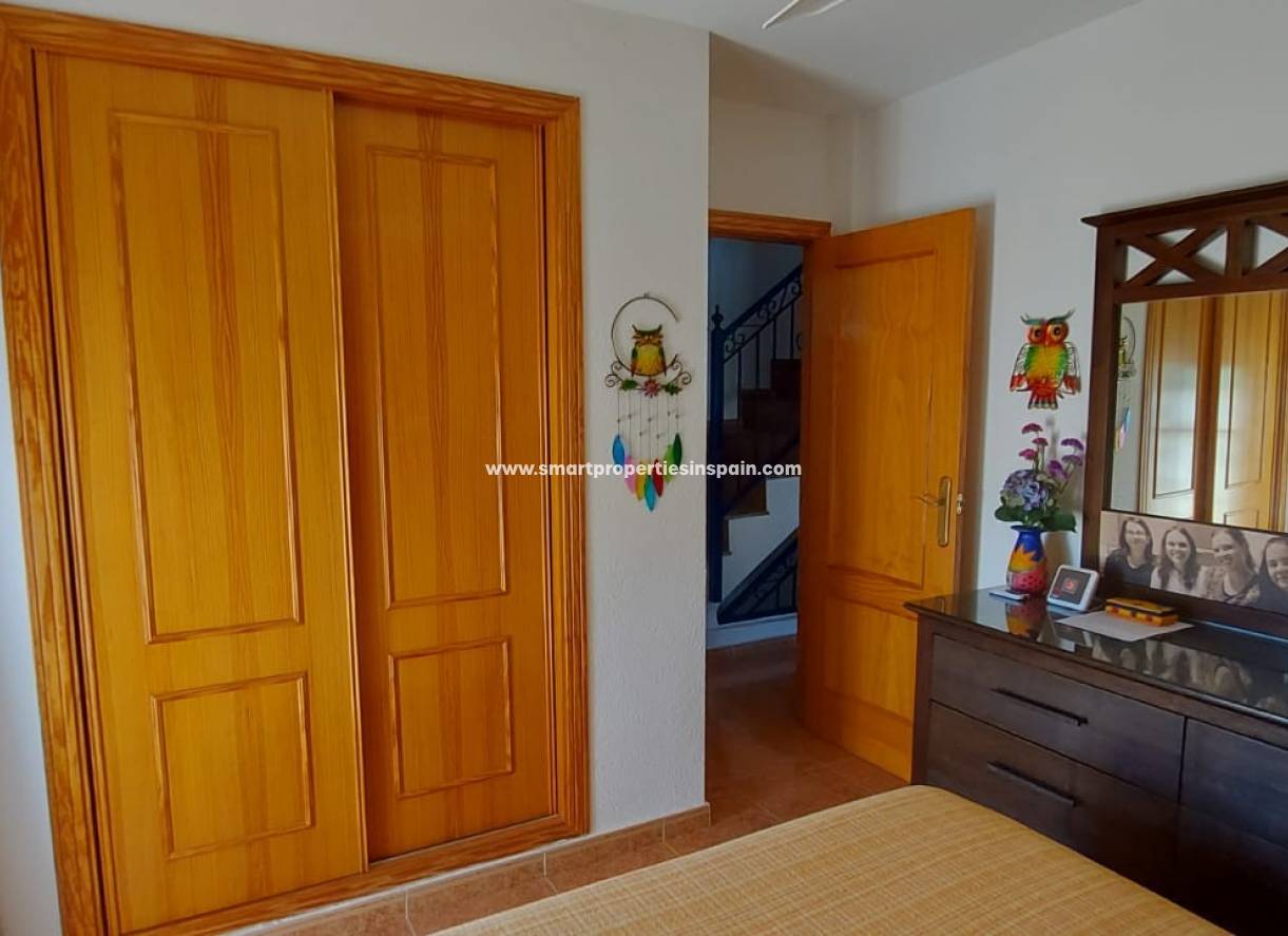 Wiederverkauf - Quad Villa - La Marina - Urbanización La Marina