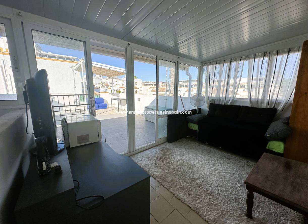 Wiederverkauf - Quad Villa - La Marina - Urbanización La Marina