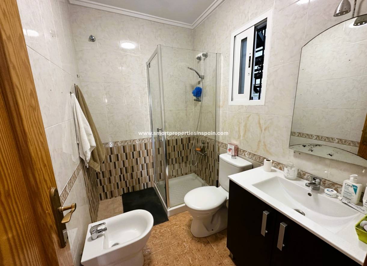 Wiederverkauf - Quad Villa - La Marina - Urbanización La Marina