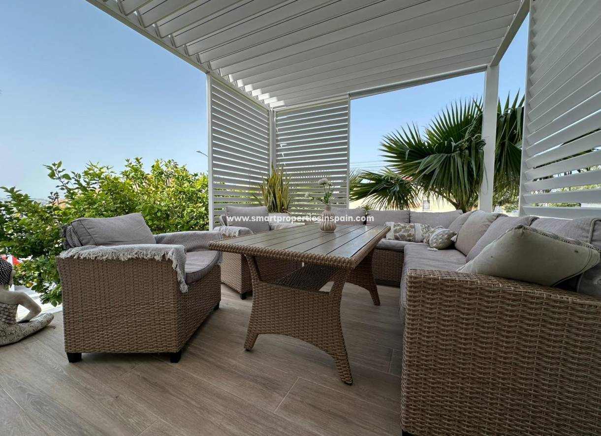 Wiederverkauf - Quad Villa - La Marina - Urbanización La Marina