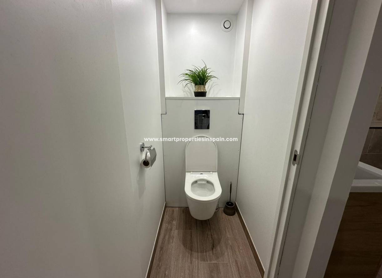 Wiederverkauf - Quad Villa - La Marina - Urbanización La Marina