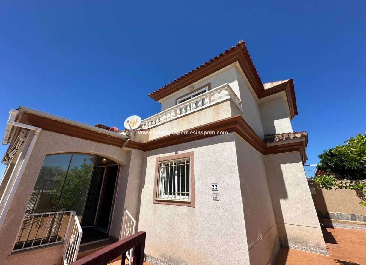 Wiederverkauf - Quad Villa - La Marina - Urbanización La Marina