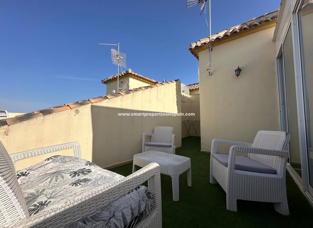 Wiederverkauf - Quad Villa - La Marina - Urbanización La Marina