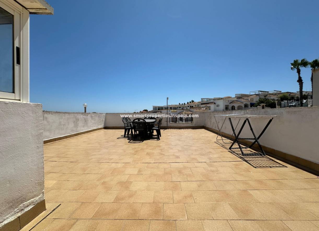 Wiederverkauf - Quad Villa - La Marina - Urbanización La Marina