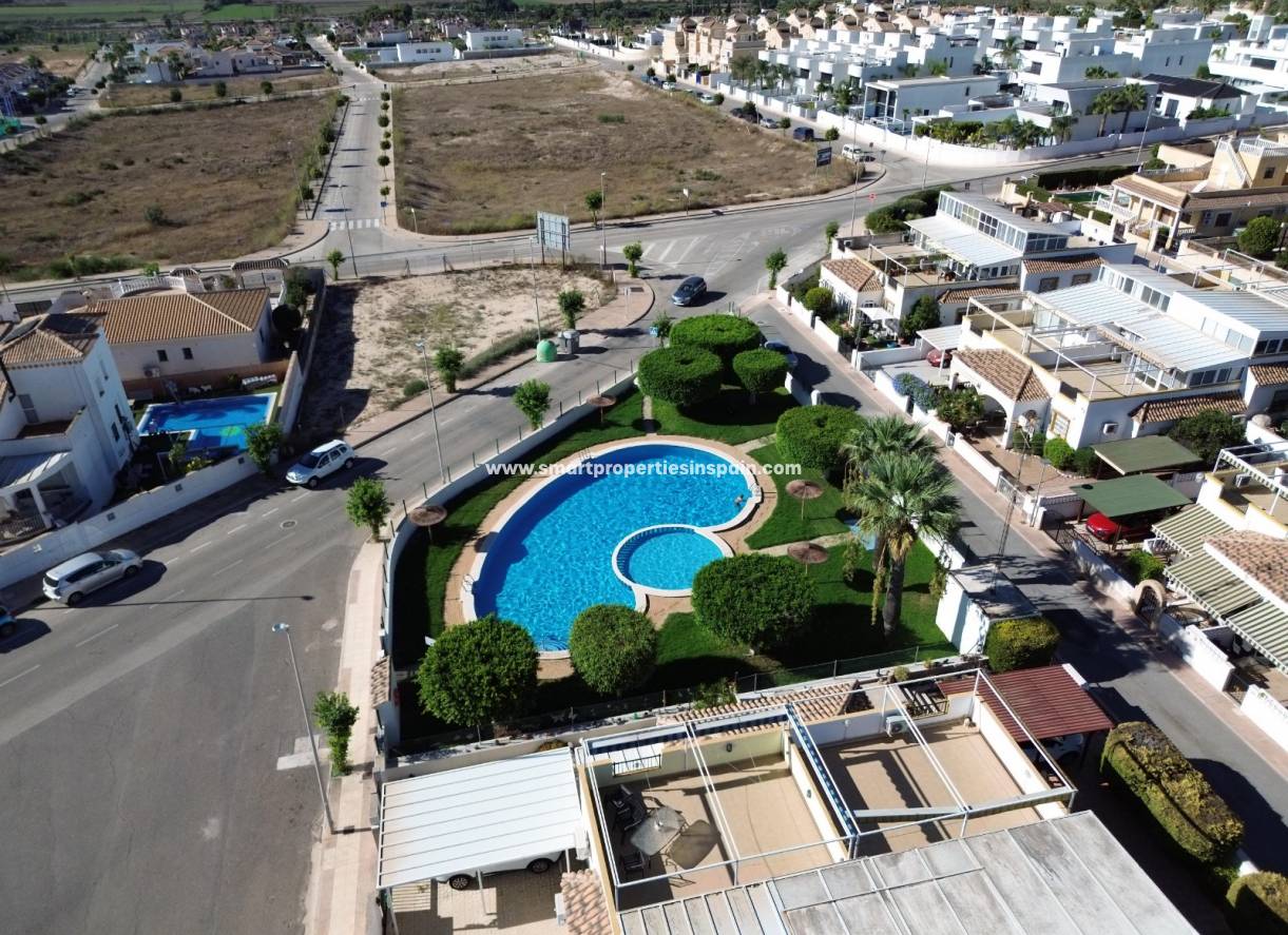 Wiederverkauf - Quad Villa - La Marina - Urbanización La Marina