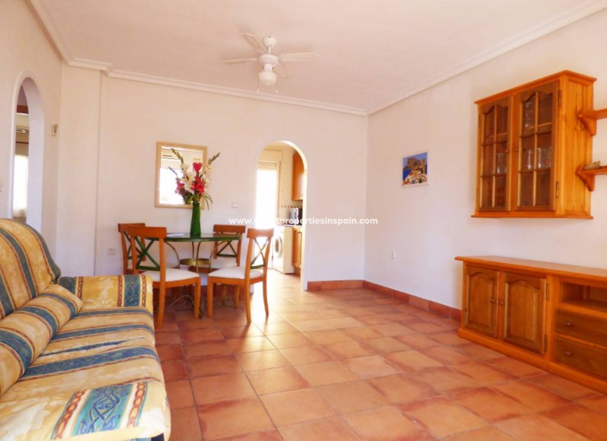 Wiederverkauf - Reihenhaus - La Marina - Urbanización La Marina