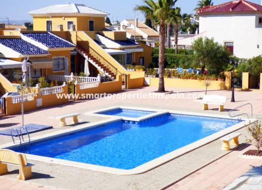 Wiederverkauf - Reihenhaus - La Marina - Urbanización La Marina