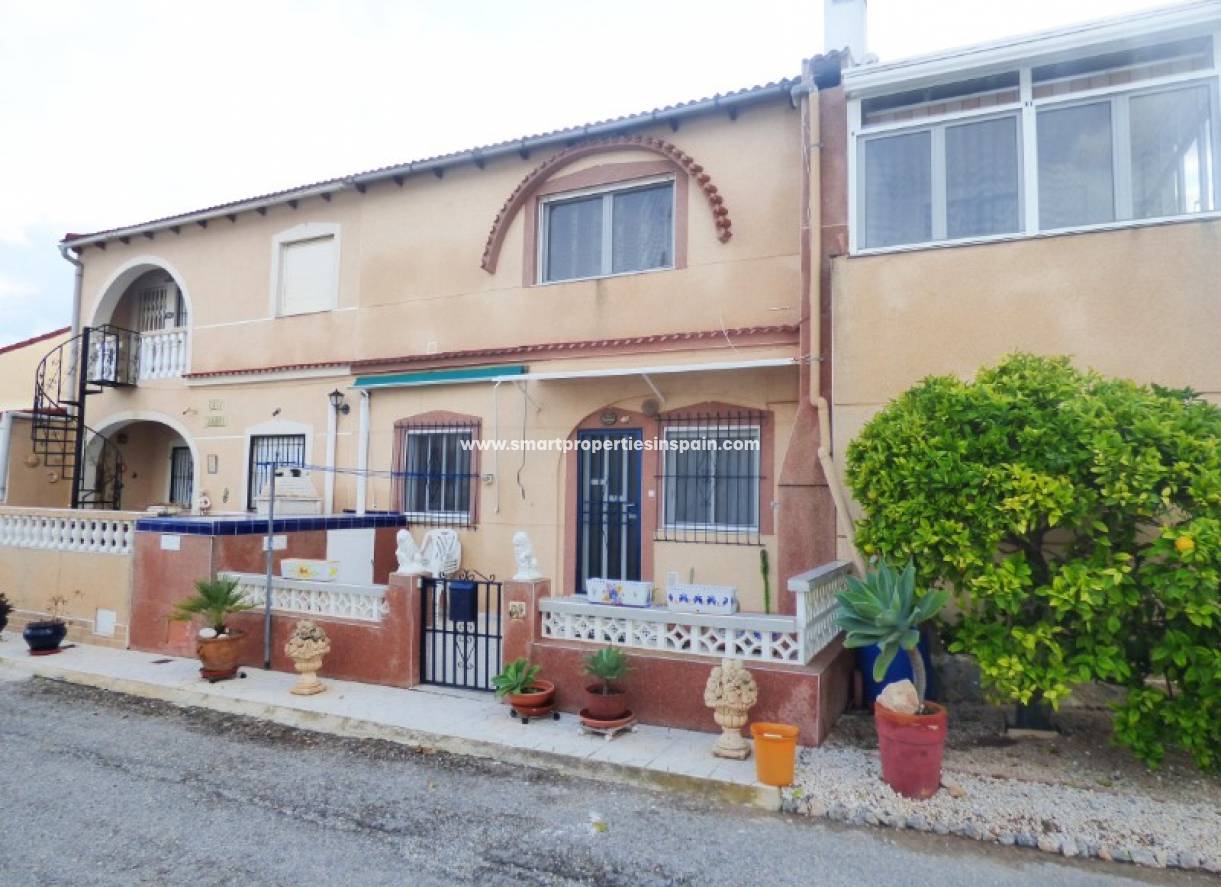 Wiederverkauf - Reihenhaus - La Marina - Urbanización La Marina