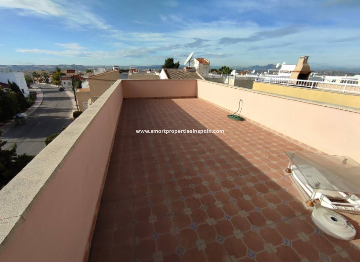 Wiederverkauf - Reihenhaus - La Marina - Urbanización La Marina