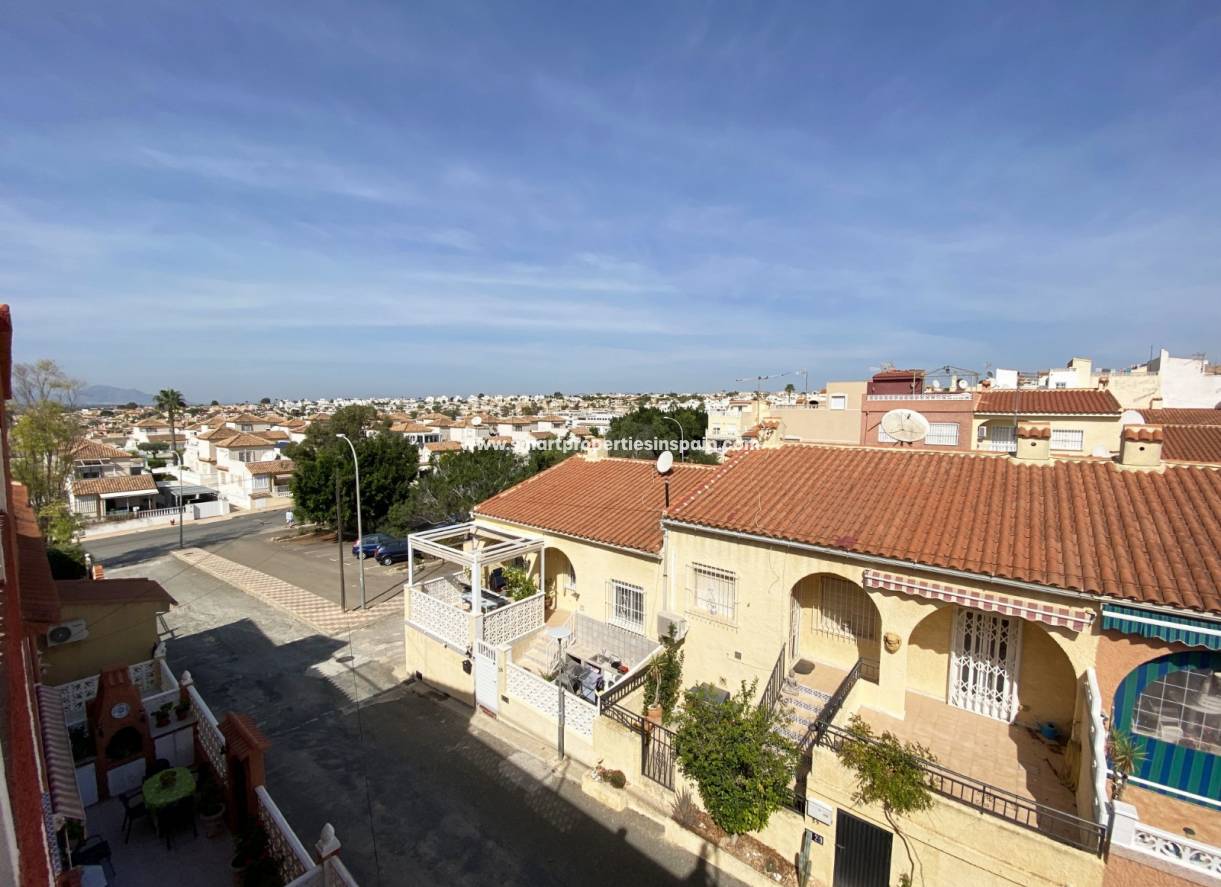 Wiederverkauf - Reihenhaus - La Marina - Urbanización La Marina