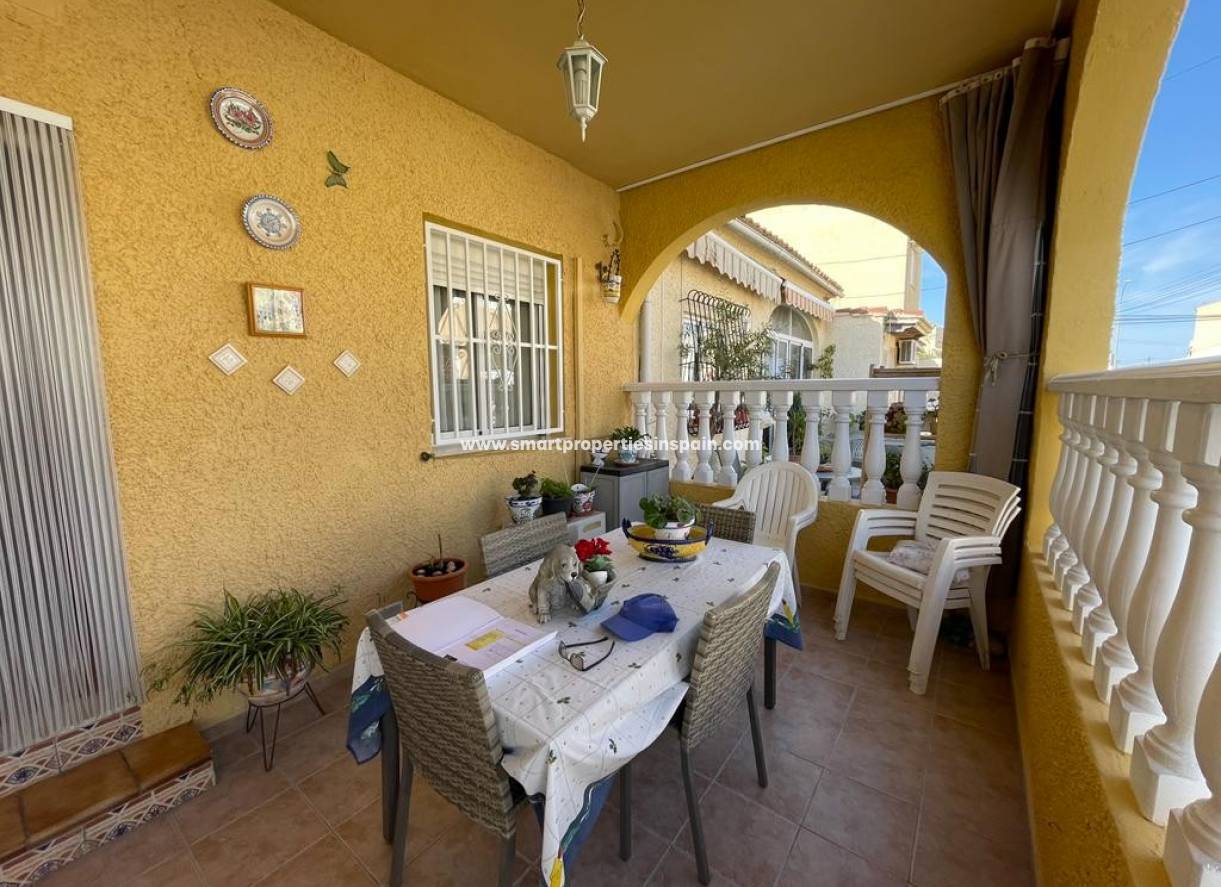 Wiederverkauf - Reihenhaus - La Marina - Urbanización La Marina