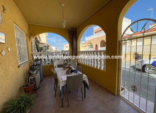 Wiederverkauf - Reihenhaus - La Marina - Urbanización La Marina
