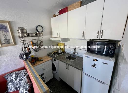 Wiederverkauf - Reihenhaus - La Marina - Urbanización La Marina