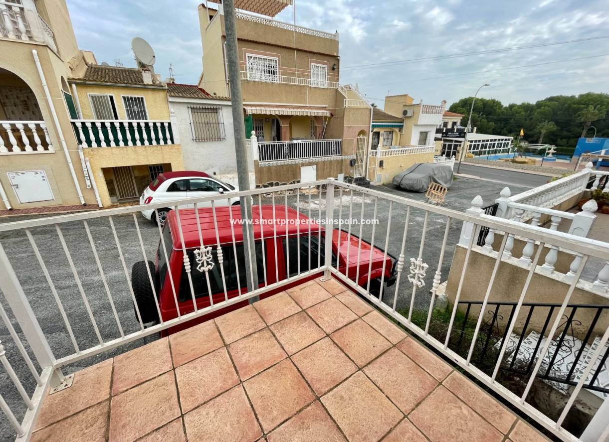 Wiederverkauf - Reihenhaus - La Marina - Urbanización La Marina