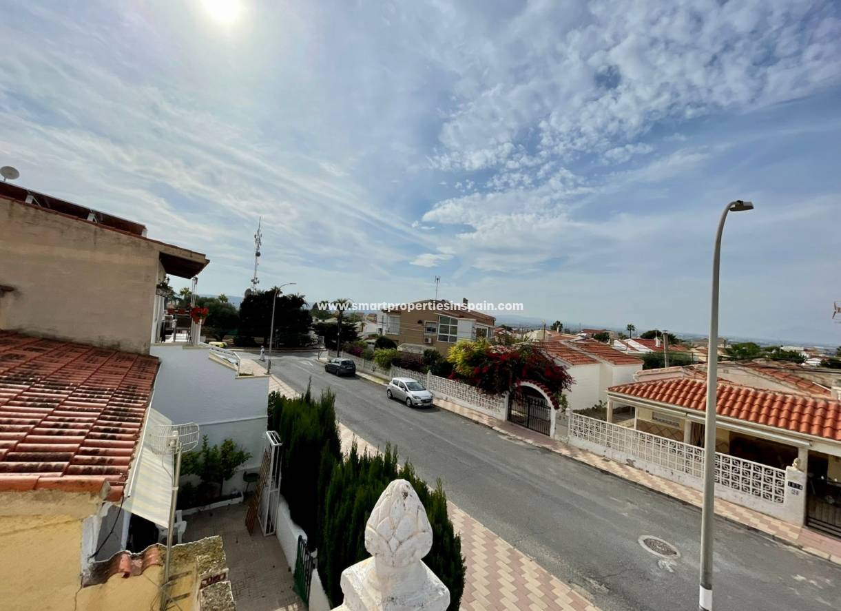 Wiederverkauf - Reihenhaus - La Marina - Urbanización La Marina