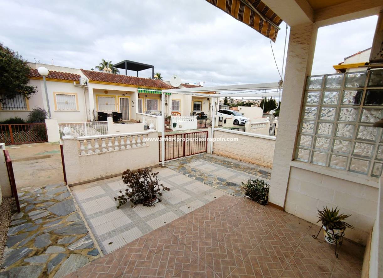 Wiederverkauf - Reihenhaus - La Marina - Urbanización La Marina