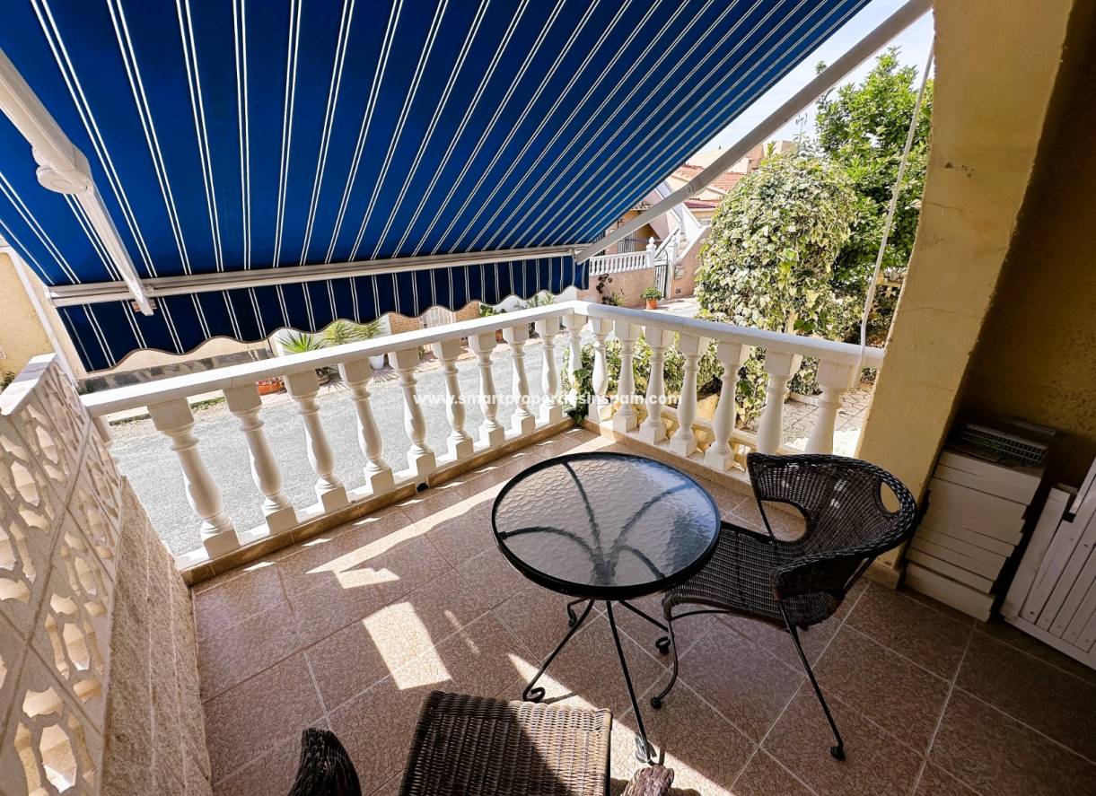 Wiederverkauf - Reihenhaus - La Marina - Urbanización La Marina