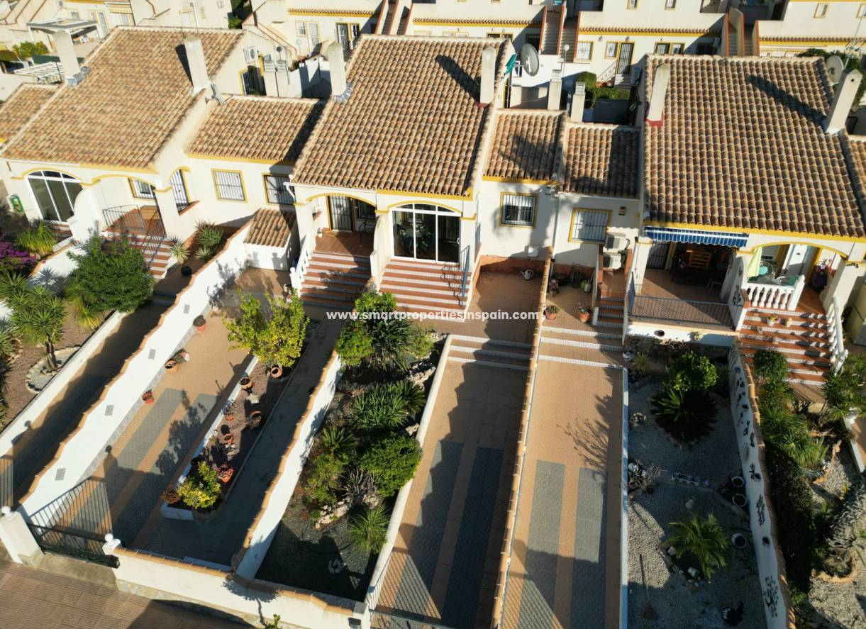 Wiederverkauf - Reihenhaus - La Marina - Urbanización La Marina